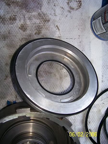 File:TH350directpistonseals1.jpg